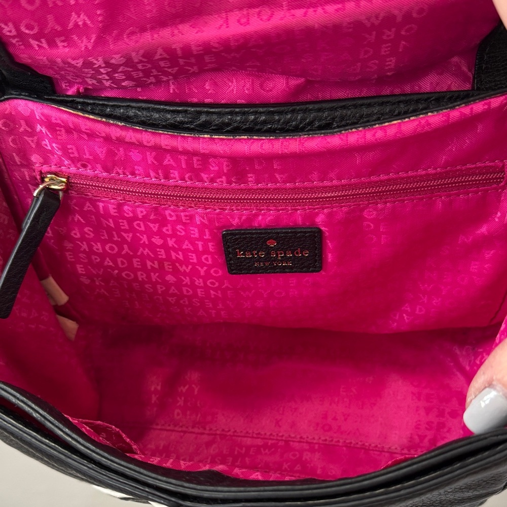 Kate Spade New York Black & White Leather Crossbody / Top Handle Bag - Picture 4 of 10